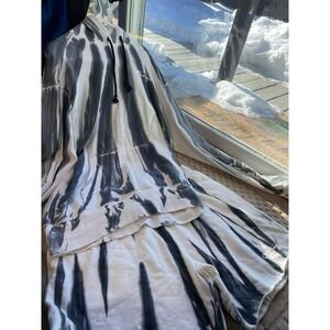 Pre-Owned Champion Med Sweatshirt And‎ Large Short Set Mens- 2 Piece Set